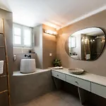 شقة فندقية Guru 4*