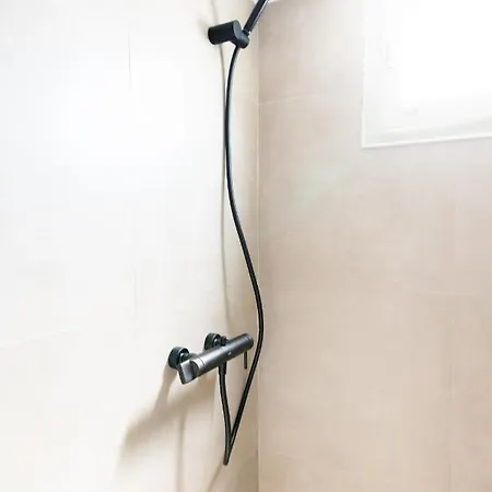 Aparthotel Guru *