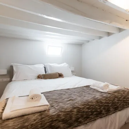 Guru Aparthotel