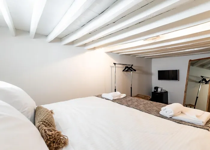 Guru Hotel apartamentowy 3*